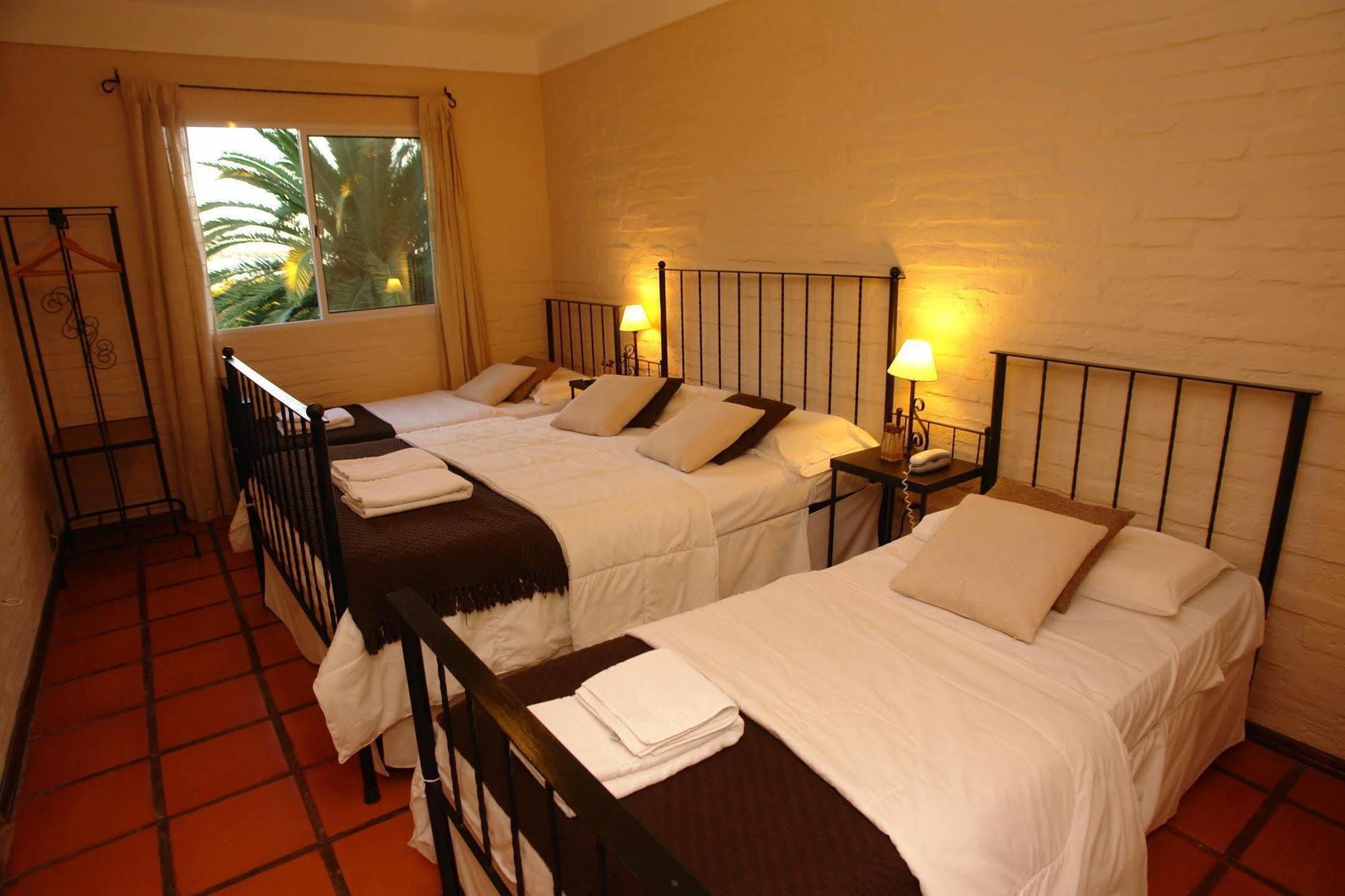 Posada Del Bosque Colonia del Sacramento Ngoại thất bức ảnh