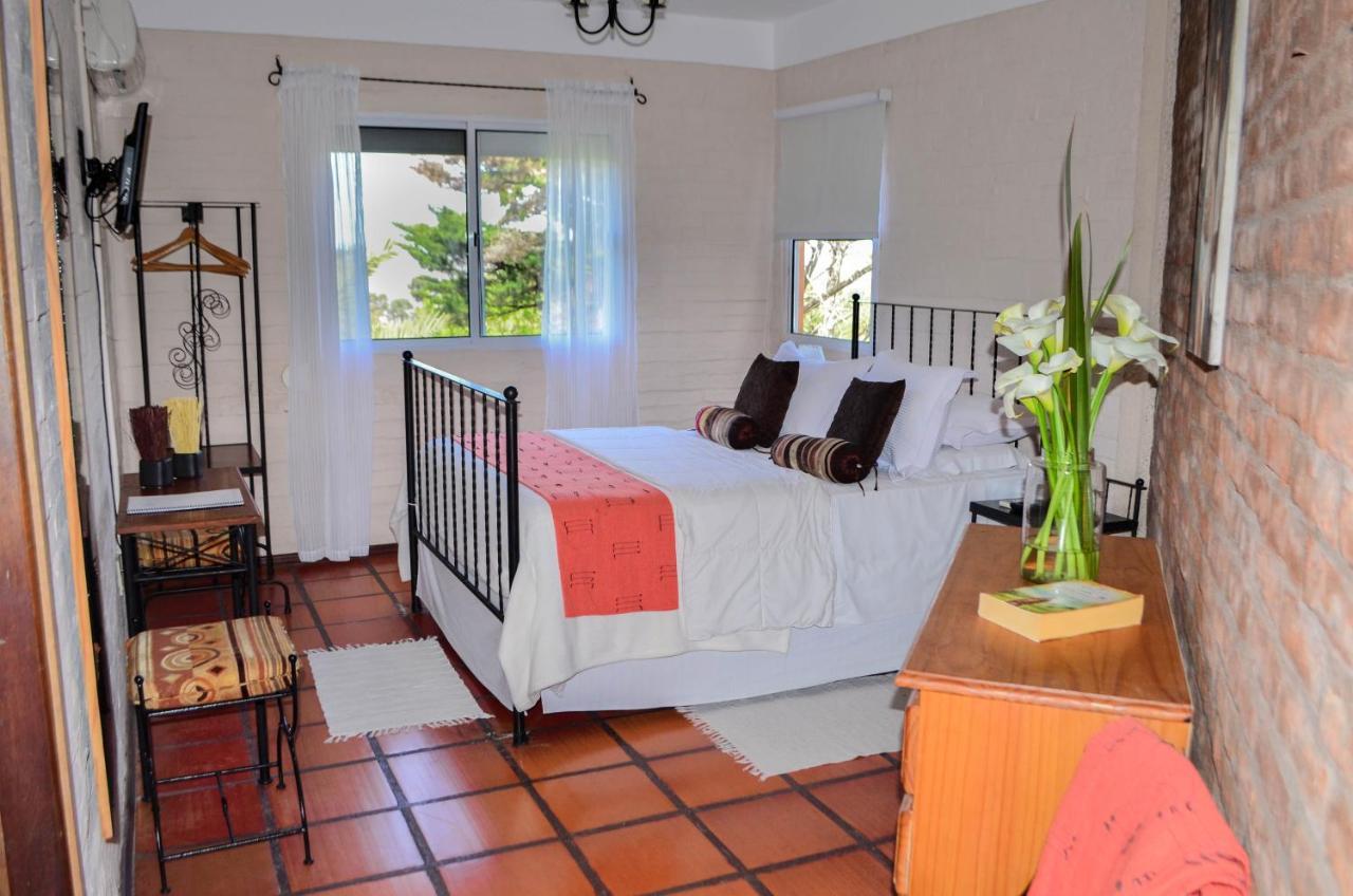 Posada Del Bosque Colonia del Sacramento Ngoại thất bức ảnh